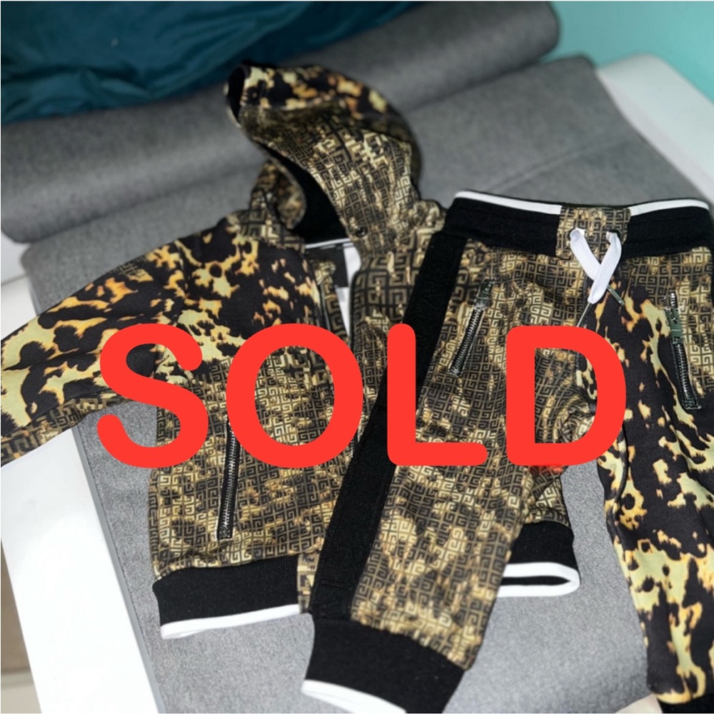 Unisex baby Givenchy jogger set